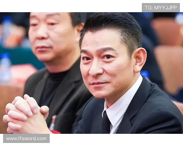 国际体坛风云突变多国明星齐聚争夺年度最高荣誉桂冠之争霸赛场上 国际体坛风云突变多国明星齐聚争夺年度最高荣誉桂冠之争霸赛场上