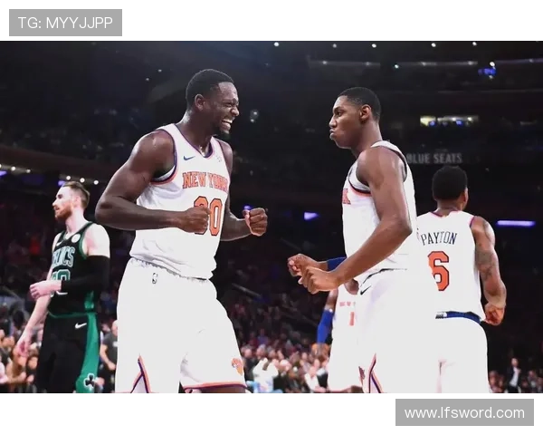 尼克斯重建之路:年轻阵容崭露头角,挑战东部强敌的未来展望 尼克斯重建之路:年轻阵容崭露头角,挑战东部强敌的未来展望